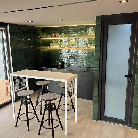 Splav Shoom * Ostruznica