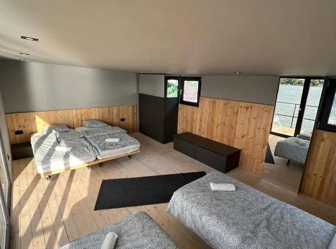 Splav Shoom Daire Ostruznica